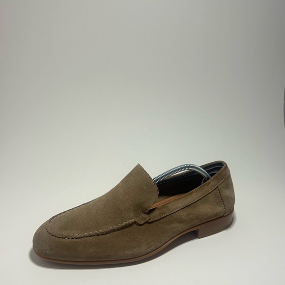 Best in class suede penny loafers for an old money look. - Picture 3 of 12